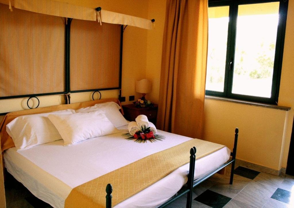 Marina Del Marchese Beach Resort Botricello Extérieur photo