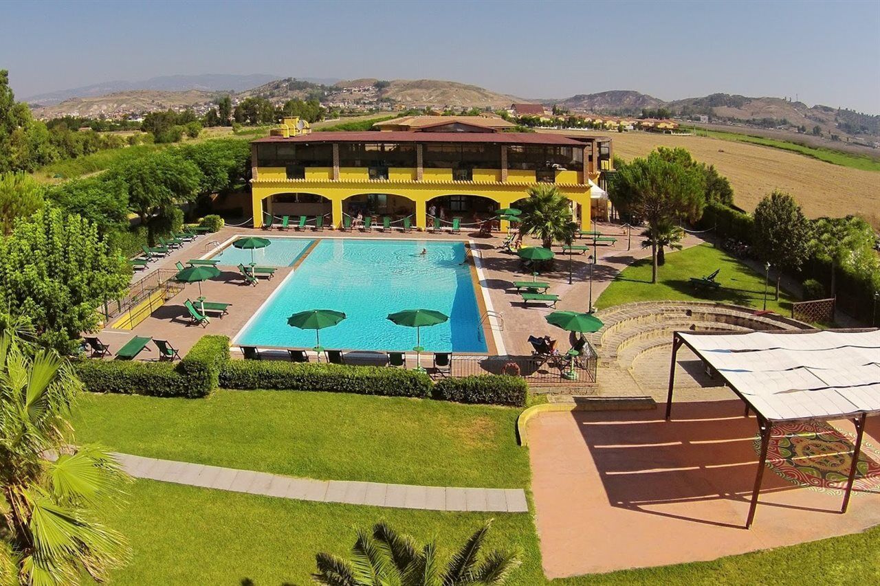 Marina Del Marchese Beach Resort Botricello Extérieur photo